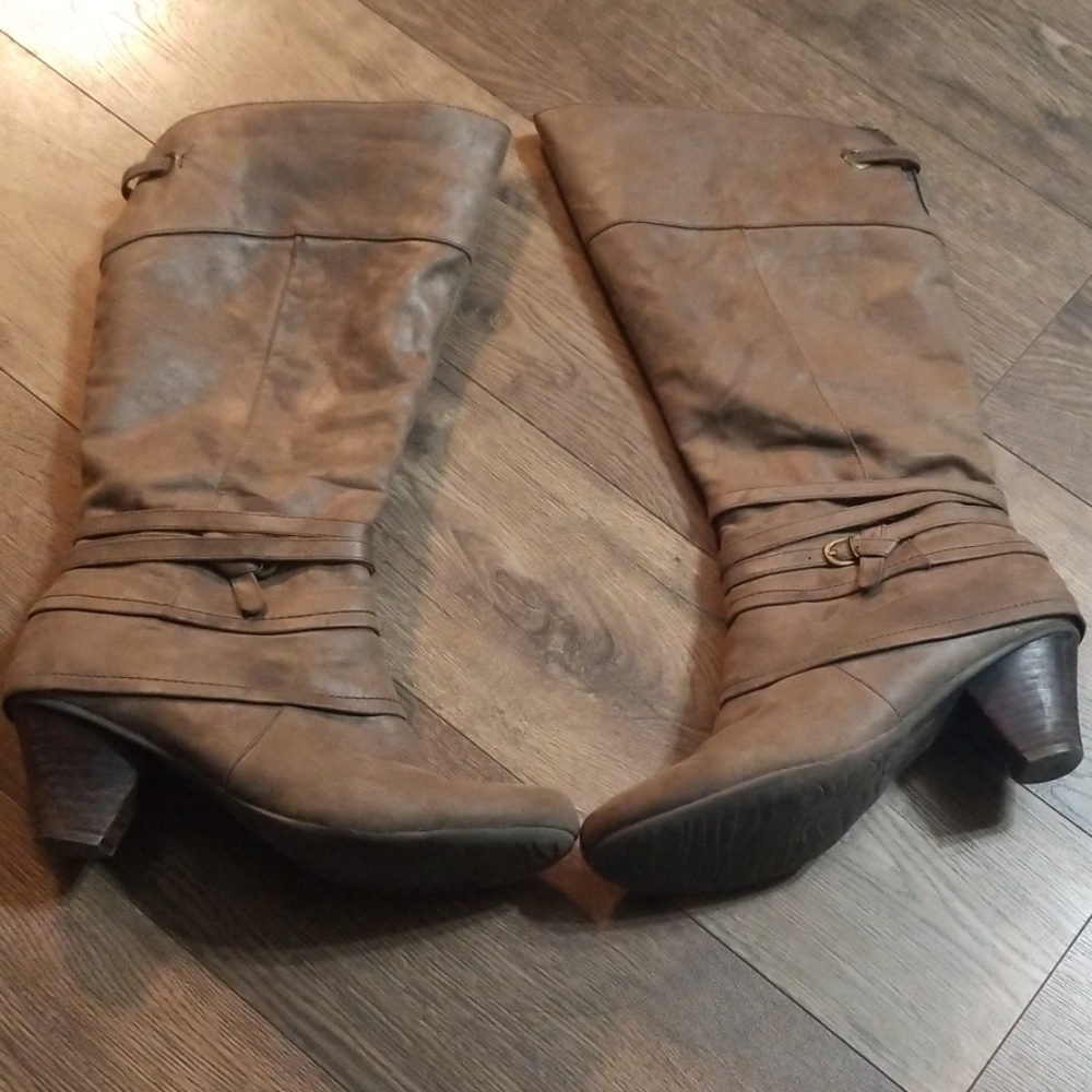 BareTraps boots